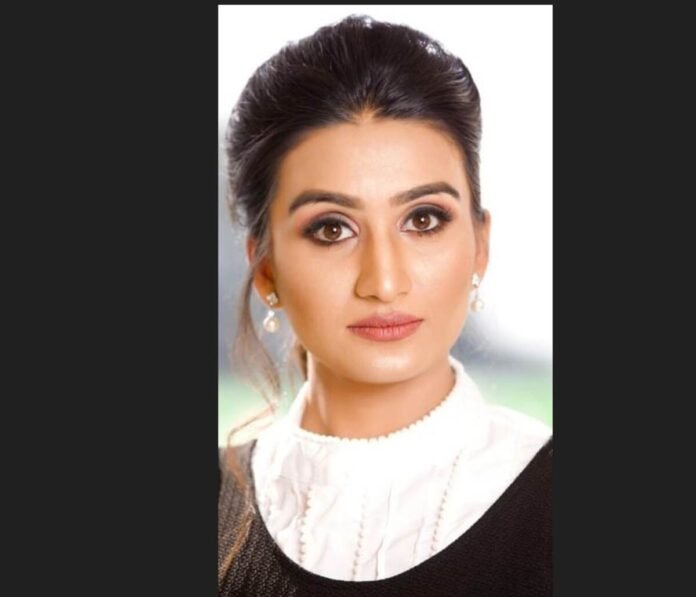 Nidhi Yadav Nidhi Yadav, Aks Clothing, entrepreneurship story, Indian fashion, startup journey, women in business