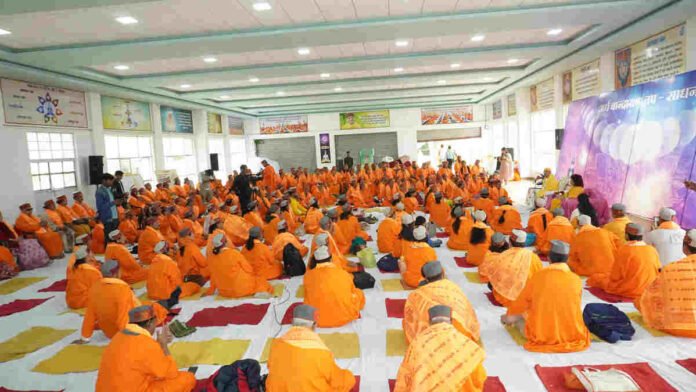 Dr. Archika Didi, 1-Minute Mental Peace, 21-Day Forgiveness Prayer, daily guided meditation, Instagram meditation sessions, combat digital addiction, mental wellness programs, Dr. Archika Foundation, MansikShakti, stress and anxiety relief, mindfulness on social media Dr. Archika Didi, 1-Minute Mental Peace, 21-Day Forgiveness Prayer, daily guided meditation, Instagram meditation sessions, combat digital addiction, mental wellness programs, Dr. Archika Foundation, MansikShakti, stress and anxiety relief, mindfulness on social media
