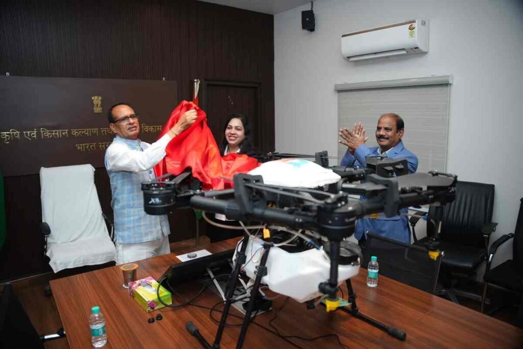 NIKA2 drone, AkinAnalytics, Janaki Pulaparthi, Shivraj Singh Chouhan, agricultural drone, AgriTech India, women-led startups, DeepTech, Kisan Medium Drone, Naari Shakti