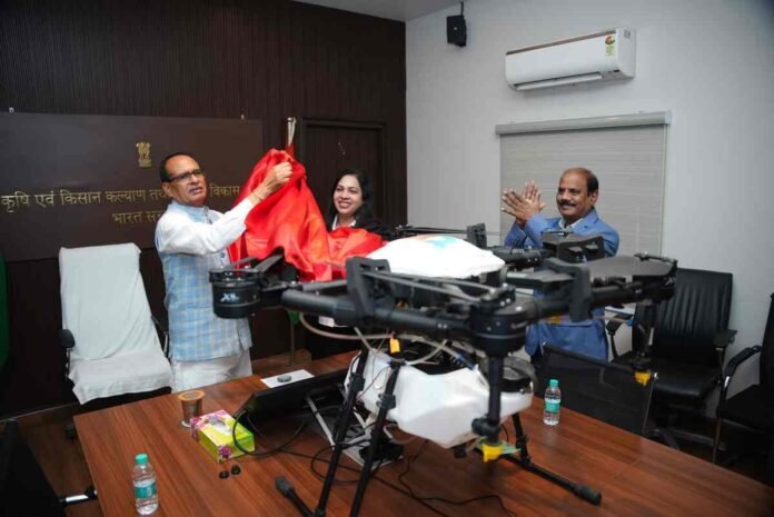 NIKA2 drone, AkinAnalytics, Janaki Pulaparthi, Shivraj Singh Chouhan, agricultural drone, AgriTech India, women-led startups, DeepTech, Kisan Medium Drone, Naari Shakti